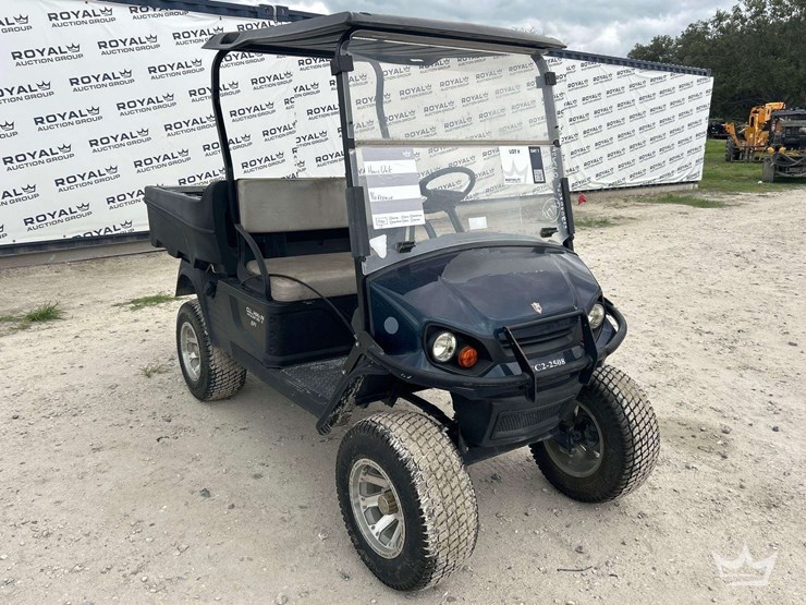 2020-cushman-hauler-1200x-gas-utility-cart-image-2