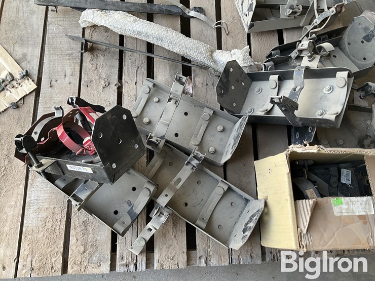 fire-extinguisher-mounting-brackets-image-9