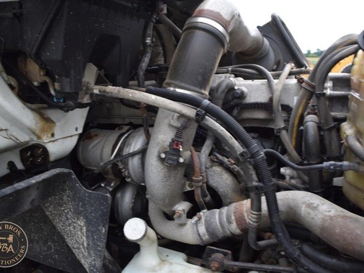 2014-international-prostar-image-37