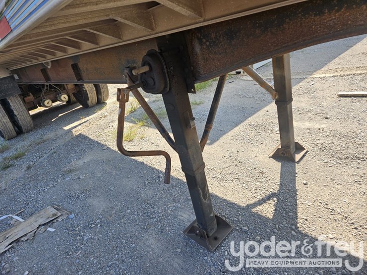 1986-trailstar-35'-image-7