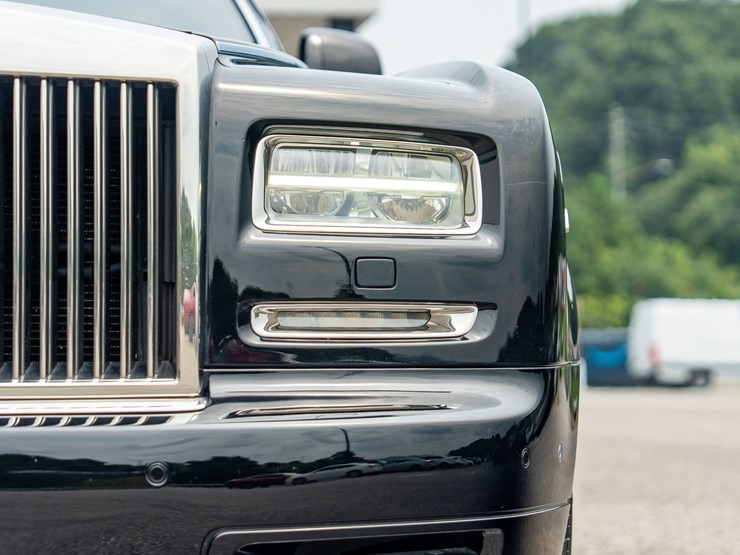 #110-•-2014-rolls-royce-phantom-sedan-image-21