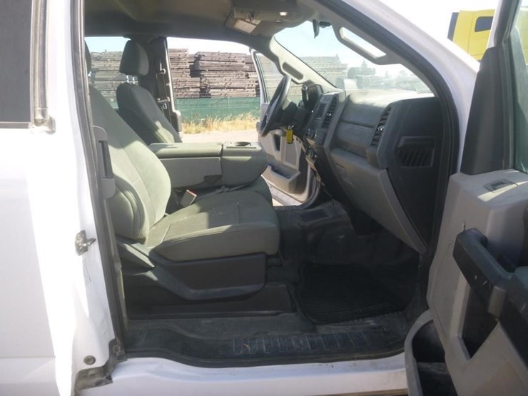 2019-ford-f450-image-11