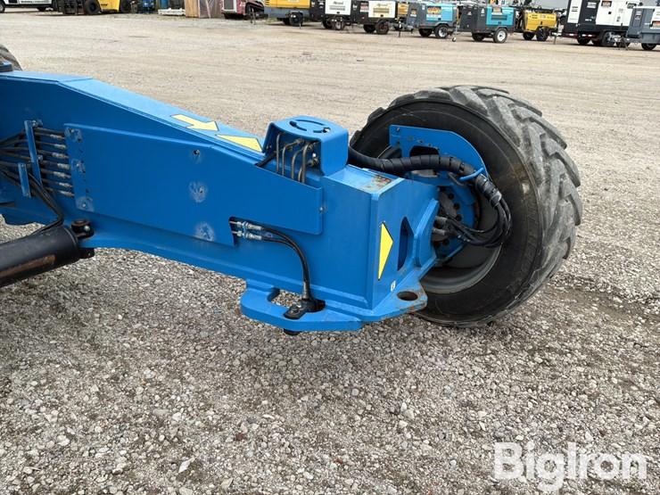 2013-genie-zx135/70-image-20