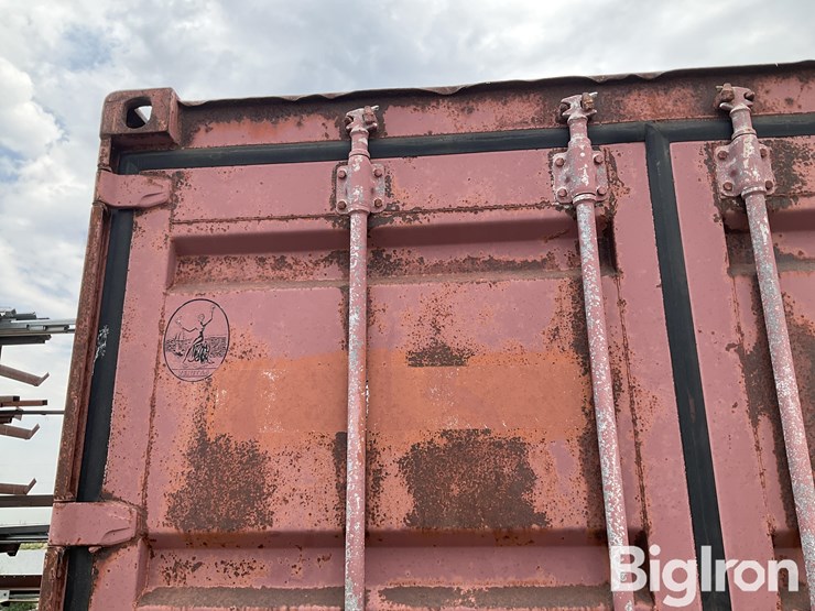 40'-shipping-container-image-19