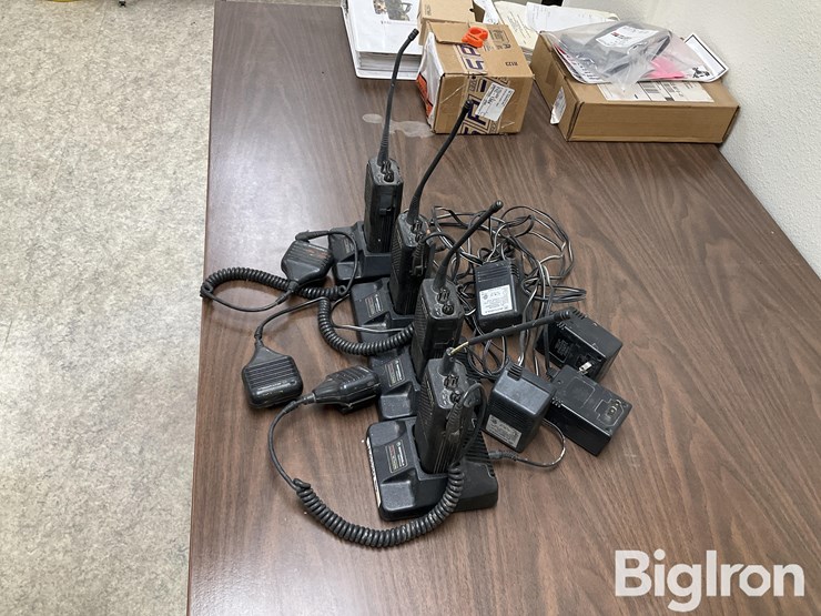 2-way-radio-image-8