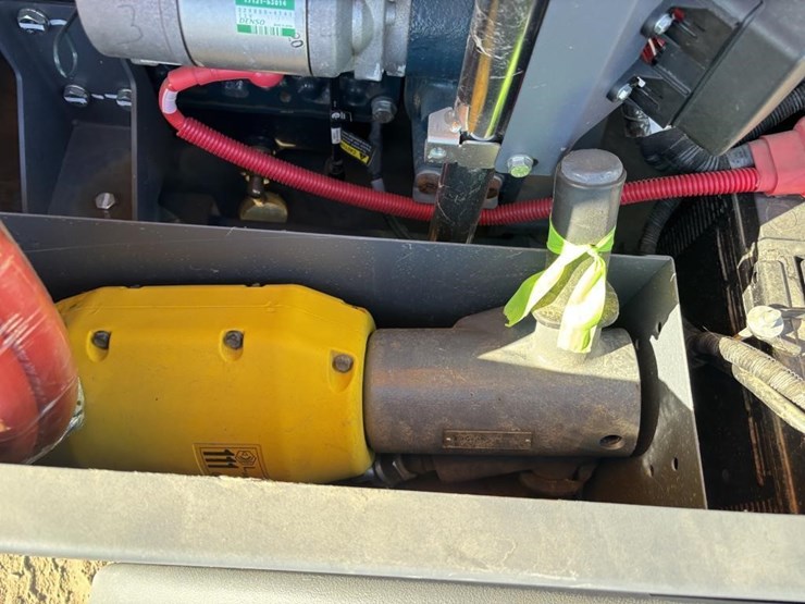 2023-atlas-copco-xas188-image-35
