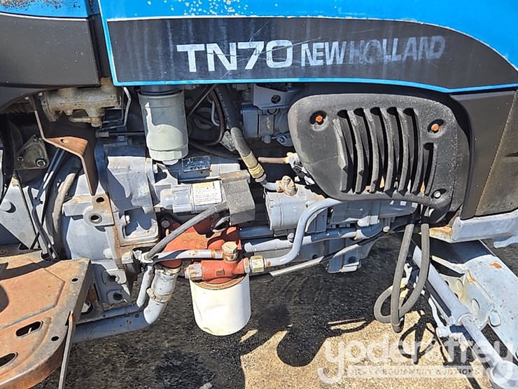 new-holland-3930-image-13