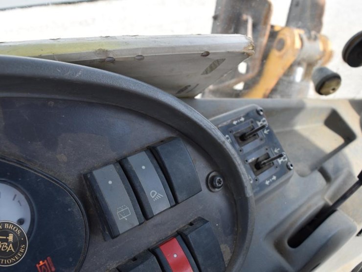 2007-volvo-bl70-image-63