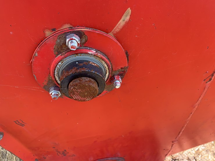 farm-king-snowblower-image-12