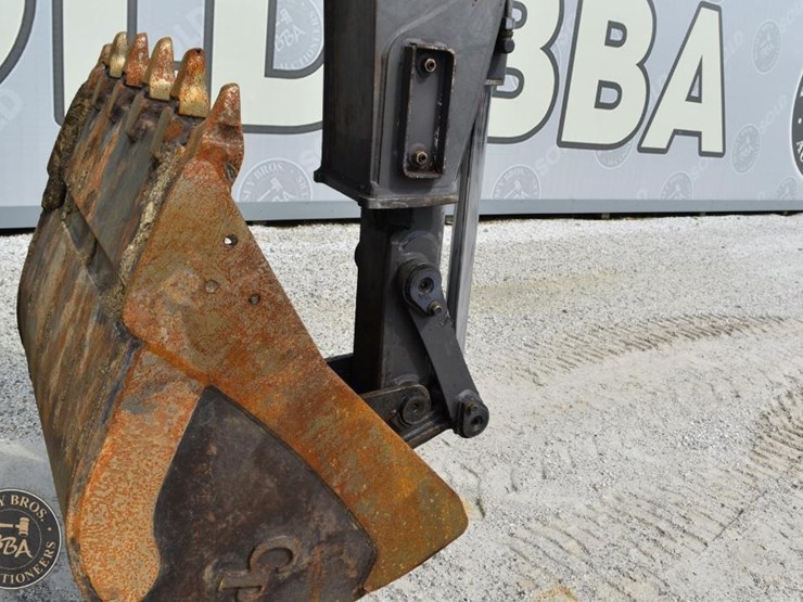2007-volvo-bl70-image-42