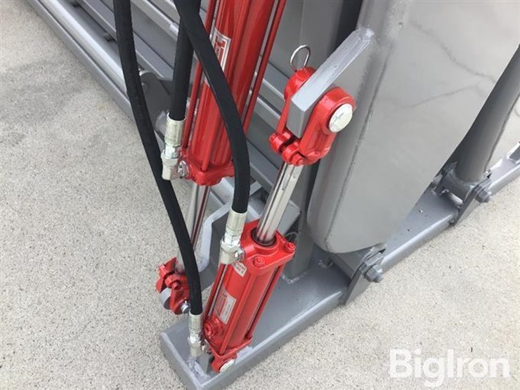 2026-bowman-2800-medium-duty-hydraulic-squeeze/head-cattle-chute-image-18