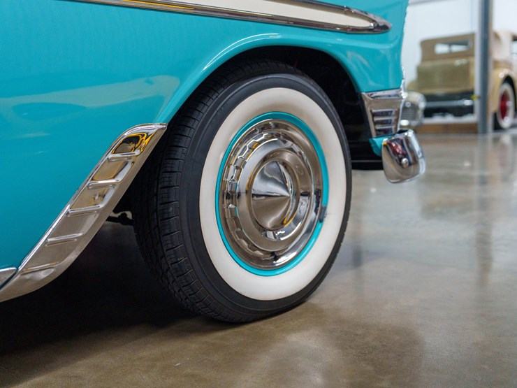 #100-•-1956-chevrolet-bel-air-convertible-image-38