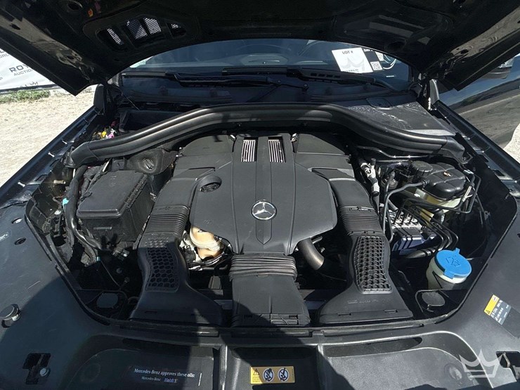 2016-mercedes-benz-gl-350-awd-suv-image-7