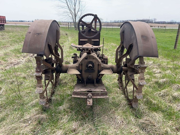 1936-case-rc-image-4