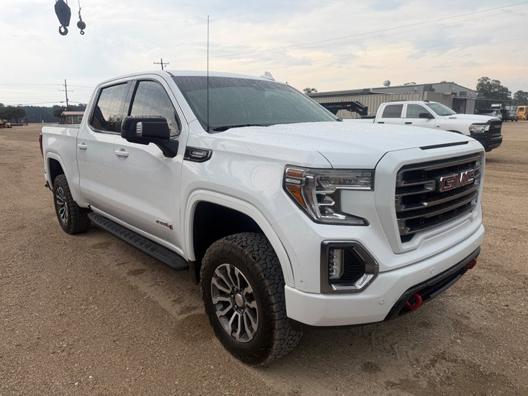 2021-gmc-sierra-1500-image-2