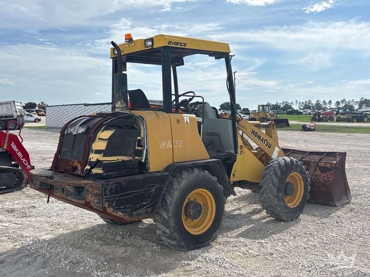 komatsu-wa75-3-image-3