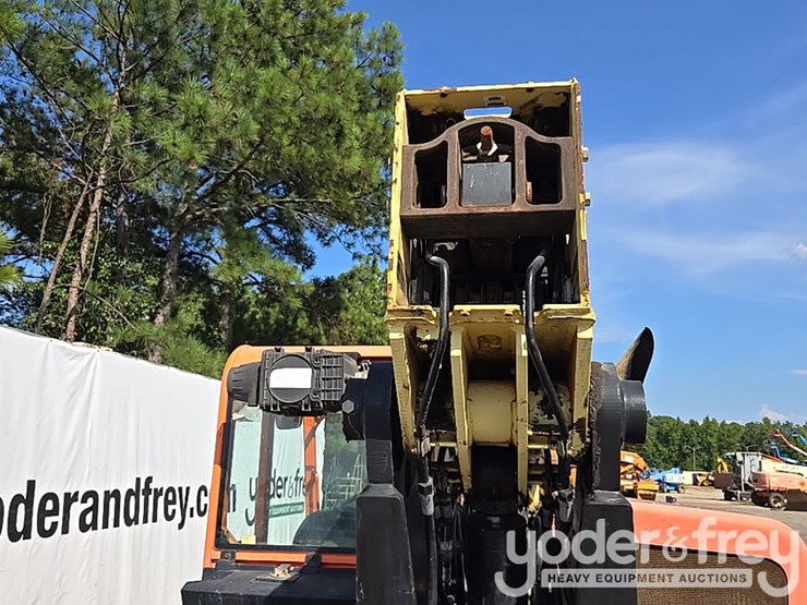 2015-jlg-g6-42a-image-20