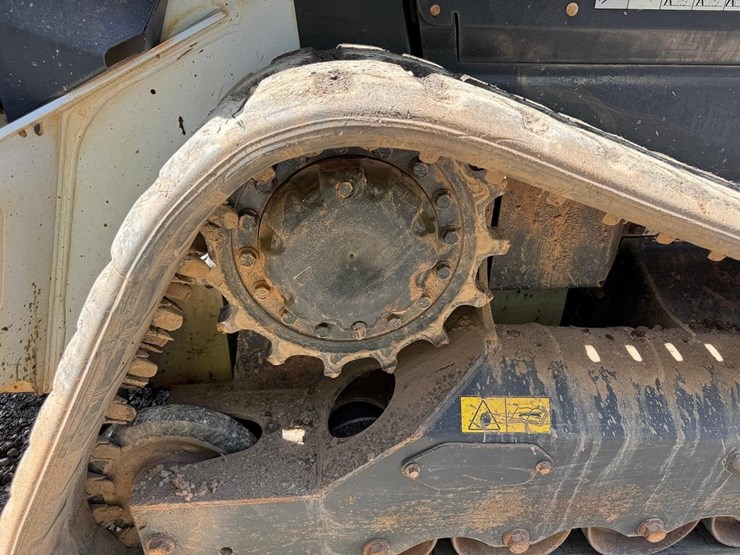 2020-bobcat-t66-image-21
