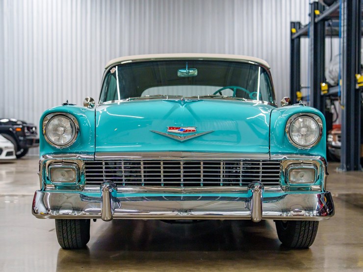 #100-•-1956-chevrolet-bel-air-convertible-image-2