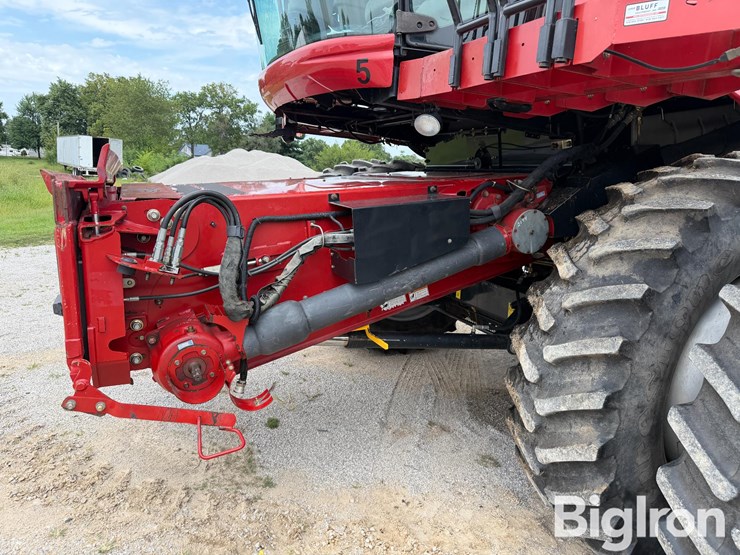 2008-case-ih-7010-image-11