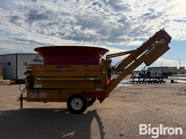 2014-haybuster-h1000-image-8