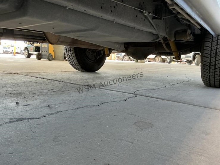 2009-ford-e350-image-27