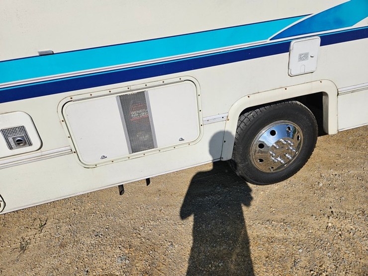 1994-ford-e350-image-66