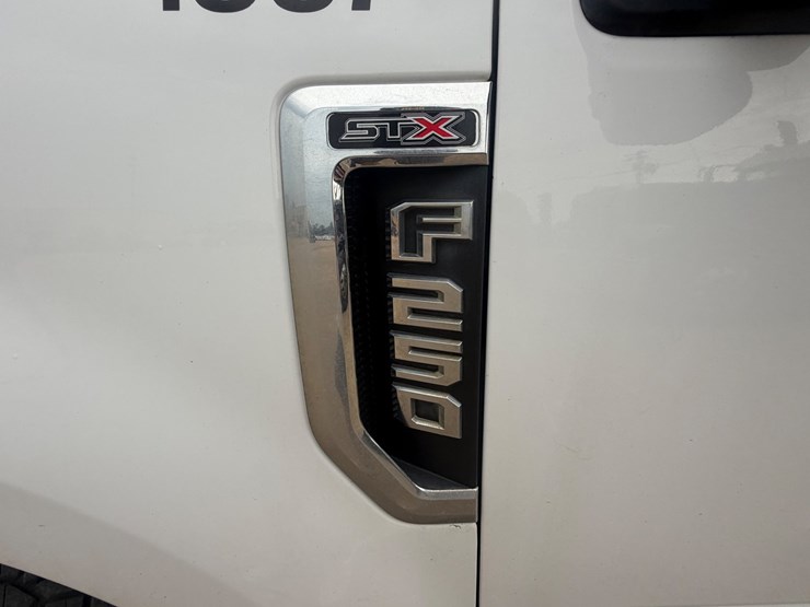 2017-ford-f250-image-15