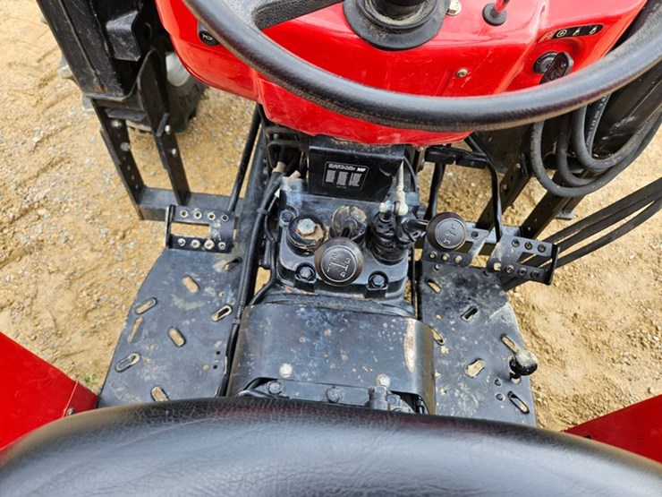 massey-ferguson-263-image-36