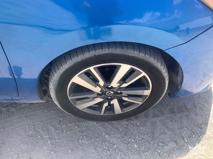 2020-nissan-versa-sedan-image-24