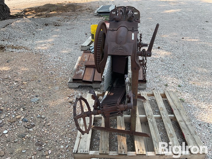 john-deere-c-image-2