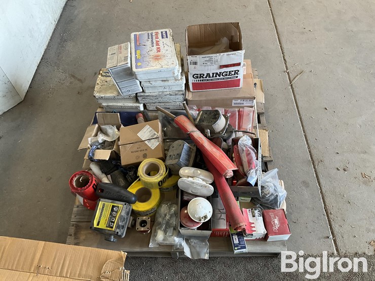 first-aid-kits,-caution-tape,-trailer-lights-image-8