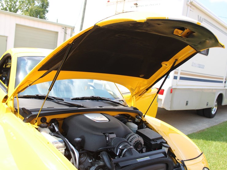 #135-•-offered-at-no-reserve-|-2005-chevrolet-ssr-image-34