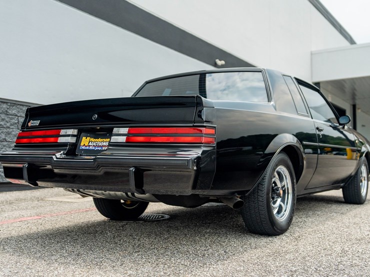 #113-•-1987-buick-grand-national-image-5