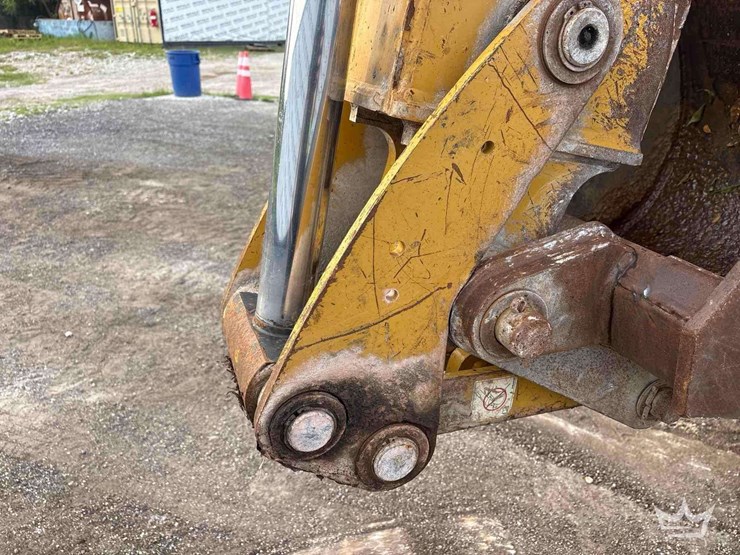 2013-caterpillar-430f-image-24