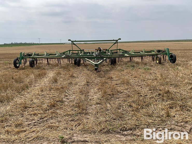 john-deere-1650-image-2