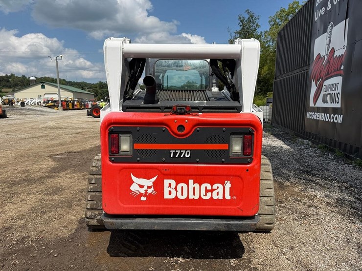 2022-bobcat-t770-image-3