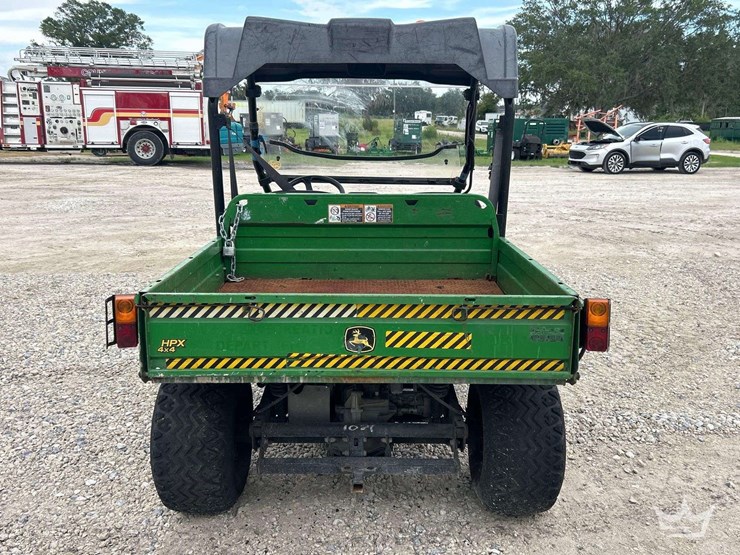 2016-john-deere-gator-image-23