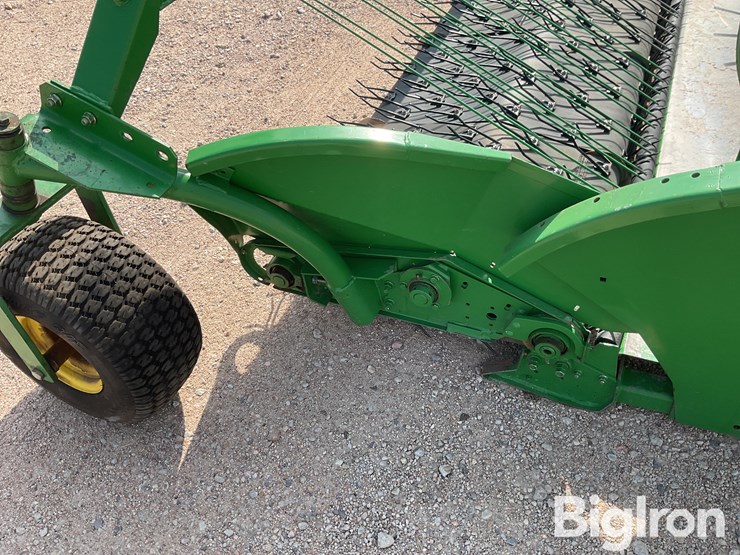 john-deere-8820-image-10