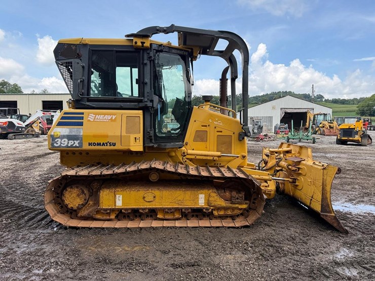 2014-komatsu-d39px-23-image-5