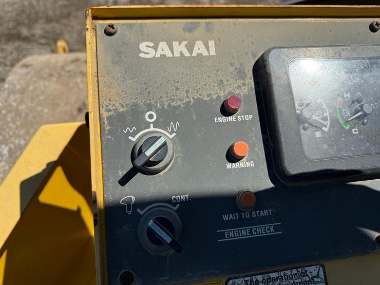 sakai-sv412d-image-21
