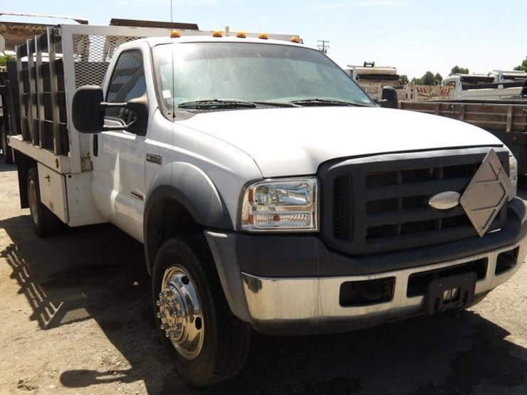 2007-ford-f550-image-2