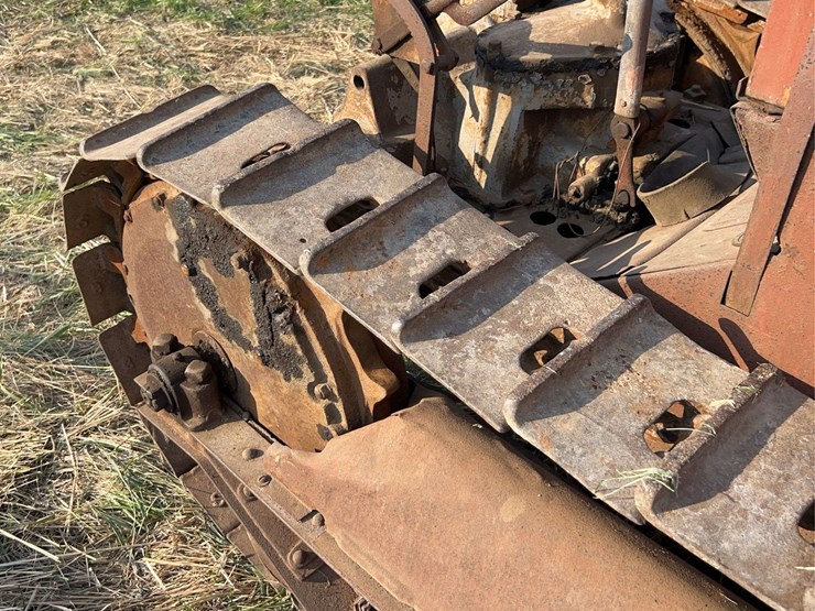 cletrac-model-k-crawler-image-33
