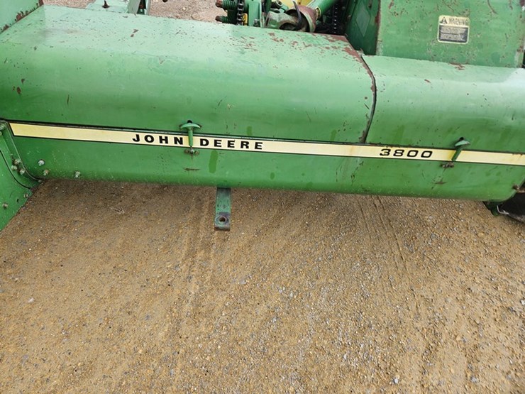 john-deere-3800-image-28