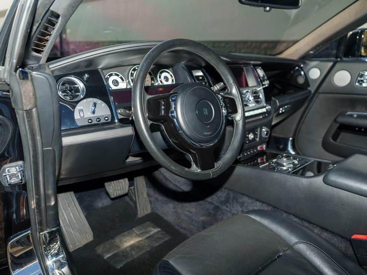 #120-•-offered-at-no-reserve-|-2015-rolls-royce-wraith-coupe-image-94