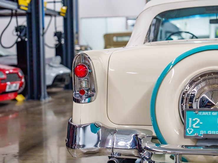 #100-•-1956-chevrolet-bel-air-convertible-image-24