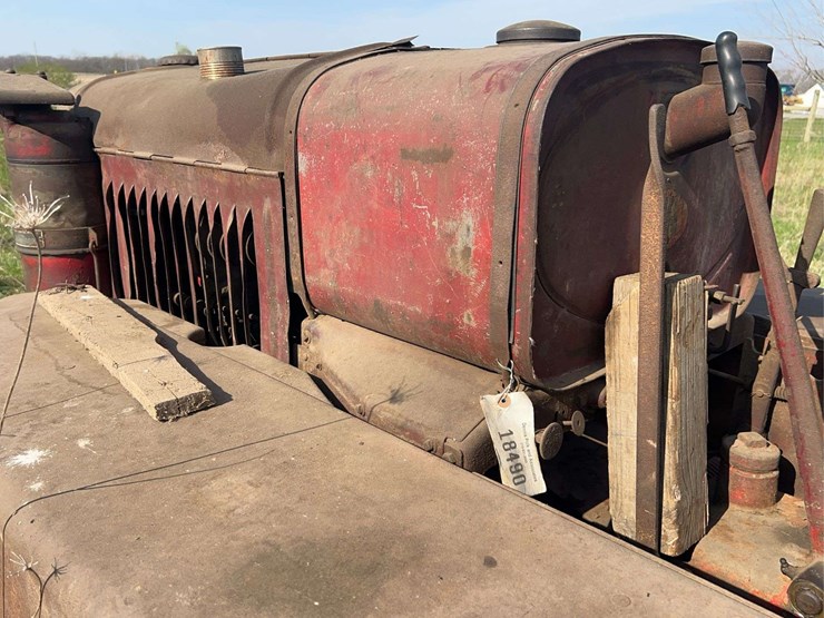 mccormick-deering-t20-crawler-image-24