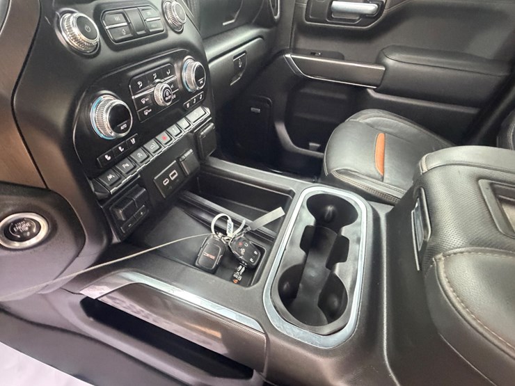 2021-gmc-sierra-1500-image-45