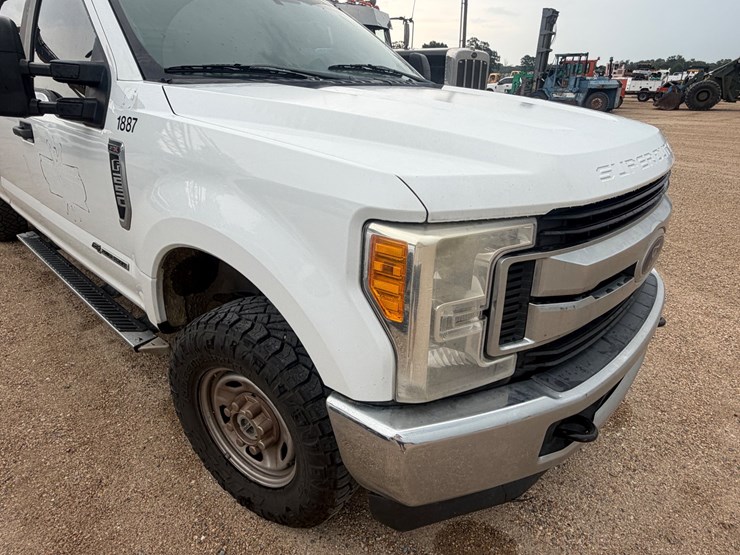 2017-ford-f250-image-19