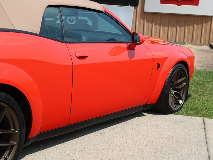 #104-•-offered-at-no-reserve-|-2020-dodge-challenger-srt-hellcat-convertible-image-23